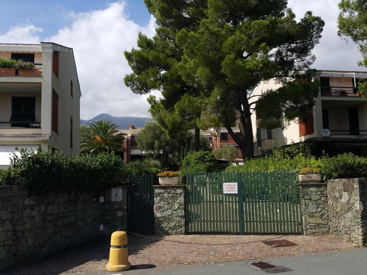 Casa Berizzi Mare - Arenzano Pineta Centro Apartment Bagian luar foto
